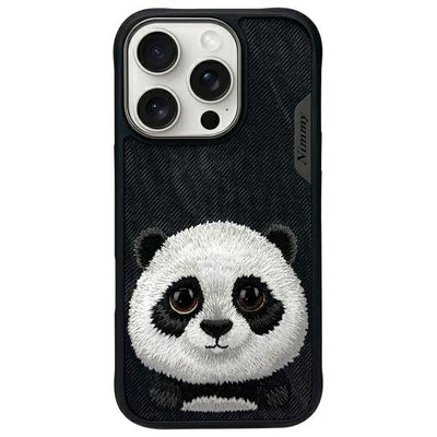 Husa Nimmy Big Eyed Pet 2.0 Panda pentru iPhone 16 Pro - Negru