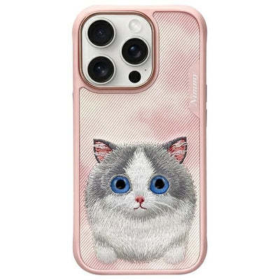 Husa Nimmy Big Eyed Pet 2.0 Cat pentru iPhone 16 Pro Max - Roz