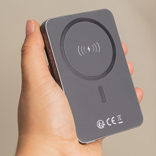 Forever wireless power bank MATB-200 20W PD 5000 mAh magnetic negru